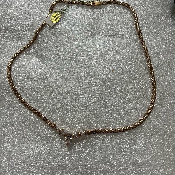 18 K Gold plated Great Quality with unusual CZ Necklace NWT in original box - Picture 12 of 16